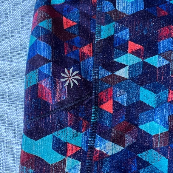 Athleta Be Free Mesh Geometric Triangle Print Leggings Womens S Small EUC - Picture 6 of 7